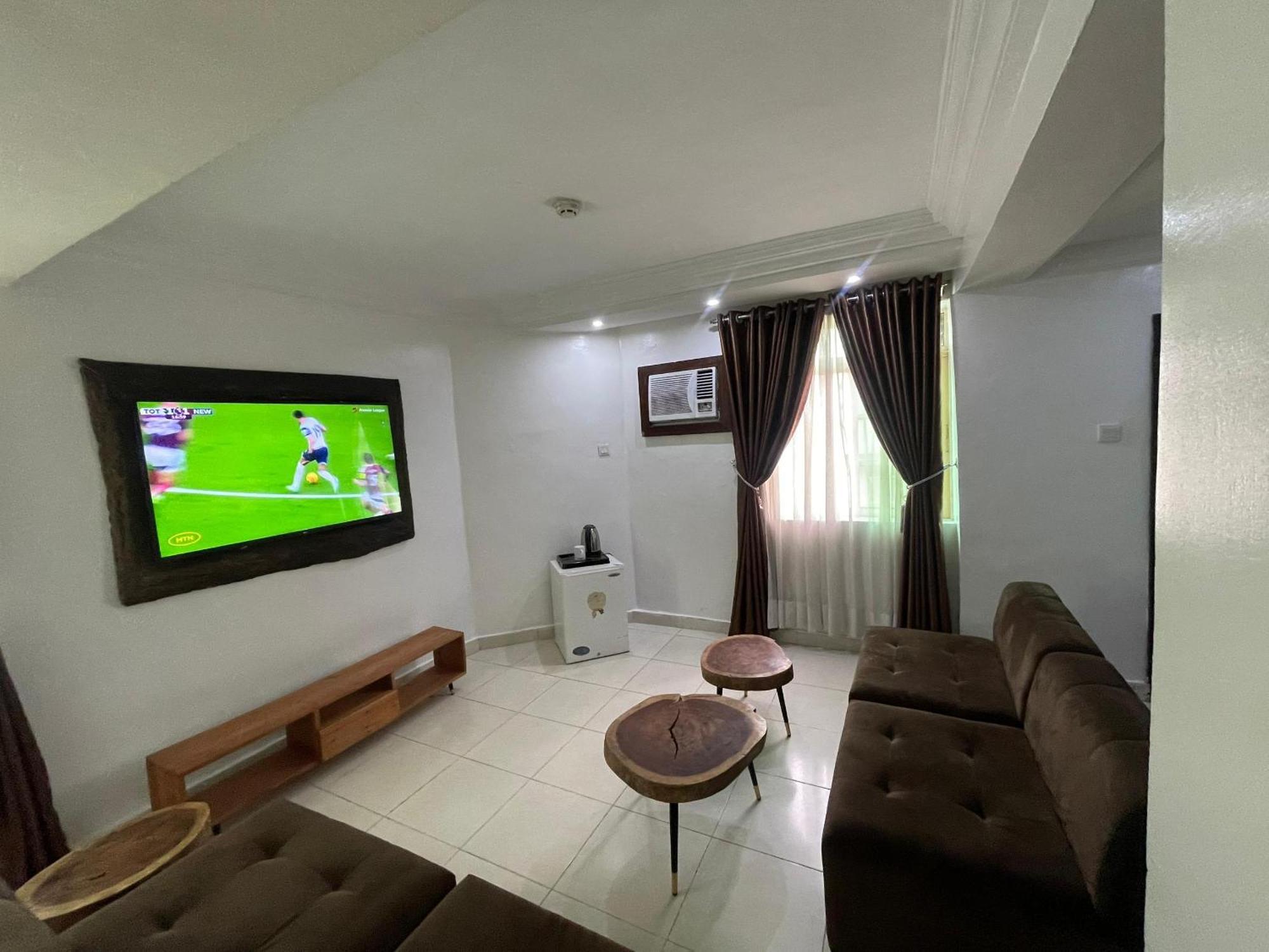 Presken K-One Hotel Ikeja Exterior photo